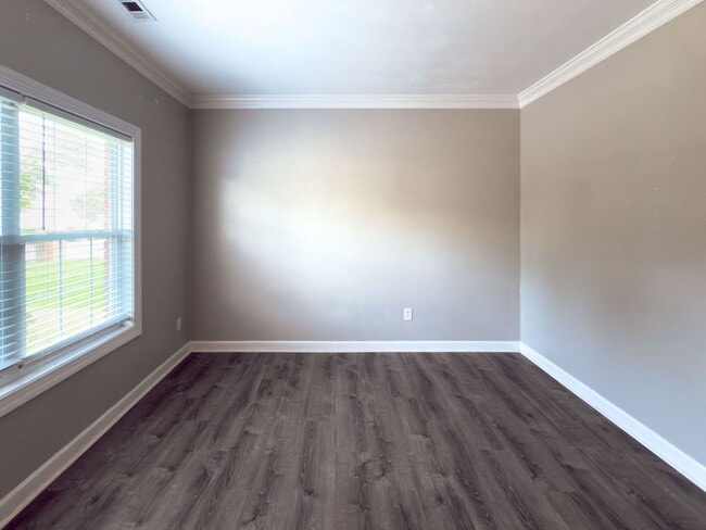 Building Photo - 5119 Richard Rd