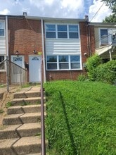 Building Photo - 446 Burbank Ct