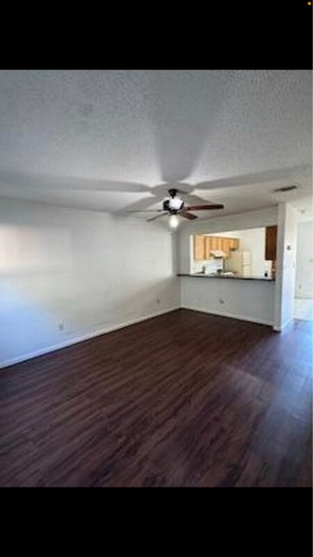 Foto del edificio - 696 Tyner St