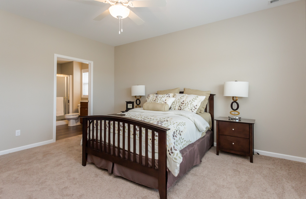 Foto principal - 1477 River Park Lane