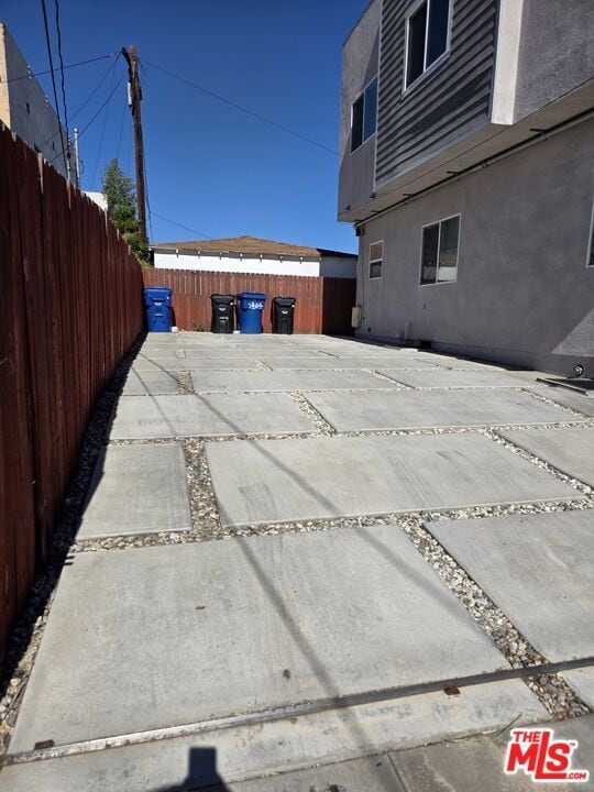 Foto del edificio - 2765 1/2 W 12th St