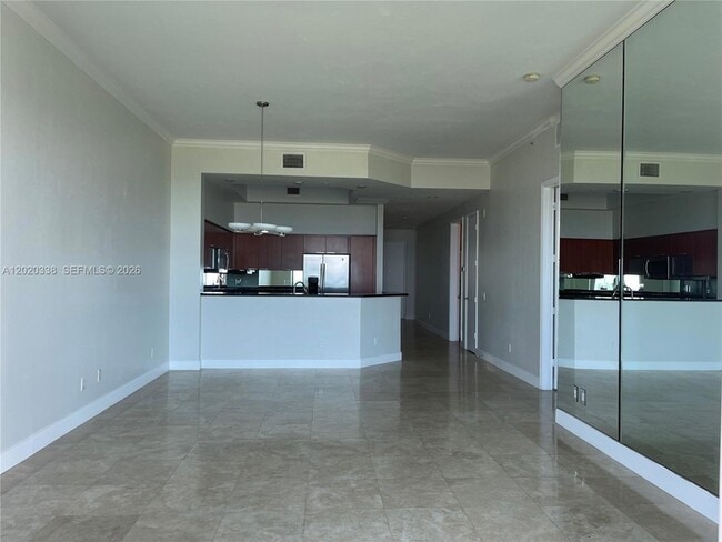 Building Photo - 14951 Royal Oaks Ln