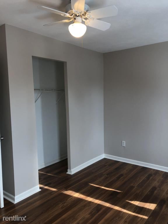 Foto del edificio - 8908 Denison Ave