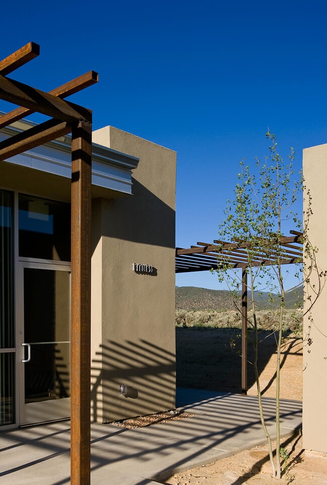 Building Photo - El Cerrito