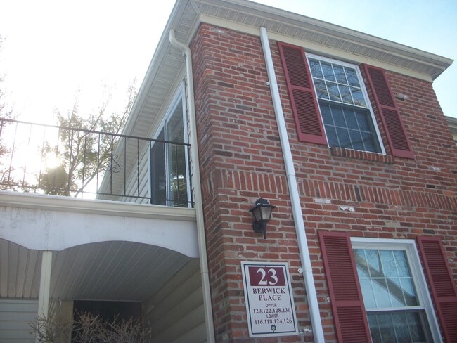 Building Photo - 130 Berwick Plz