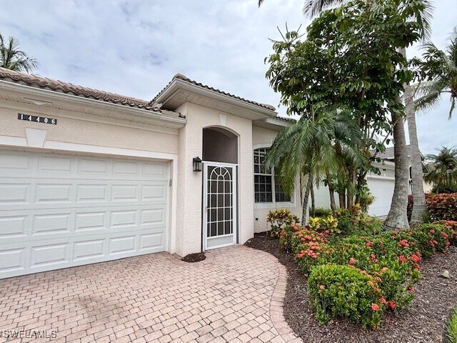 Foto principal - 14406 Reflection Lakes Dr