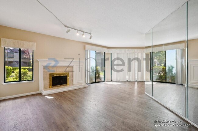 Foto del edificio - 25 Cove Ln