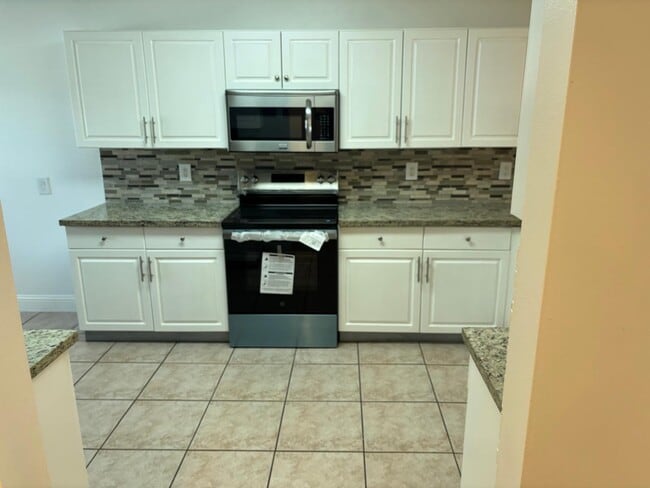Building Photo - 1625 Orion Ln