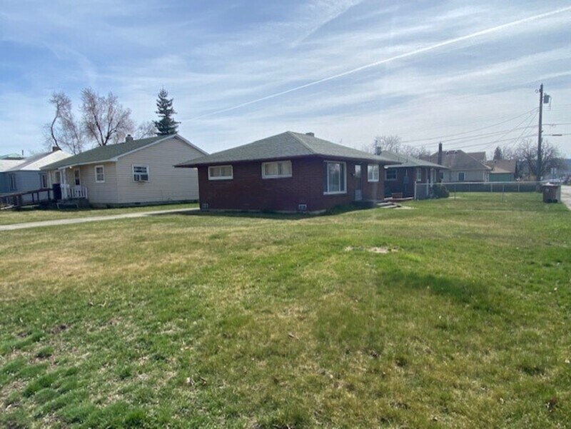 Foto principal - 1026 N Napa St