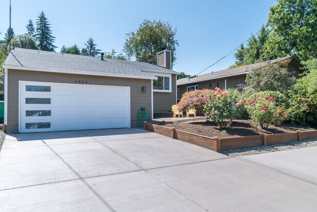 Photo - Charming Home in SW Portland