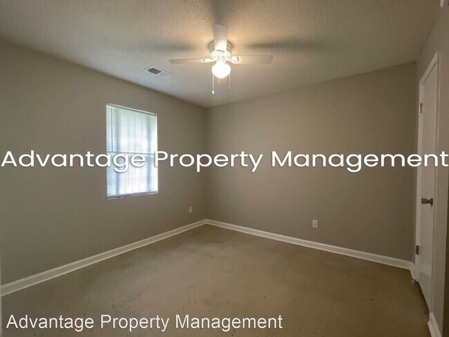 Foto del edificio - 3 br, 1.5 bath House - 2455 Smith Ridge Rd.