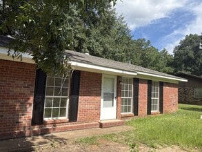 Building Photo - 158 Pacific Cir