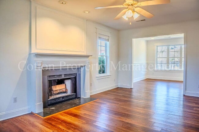 Foto del edificio - 4BR/2.5BA Pet Friendly home – BONUS Electricity Included! – Close to Beach & Shopping – $2,600/month