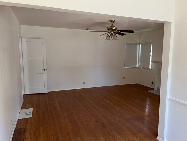 Foto del edificio - 1101 N Valley St