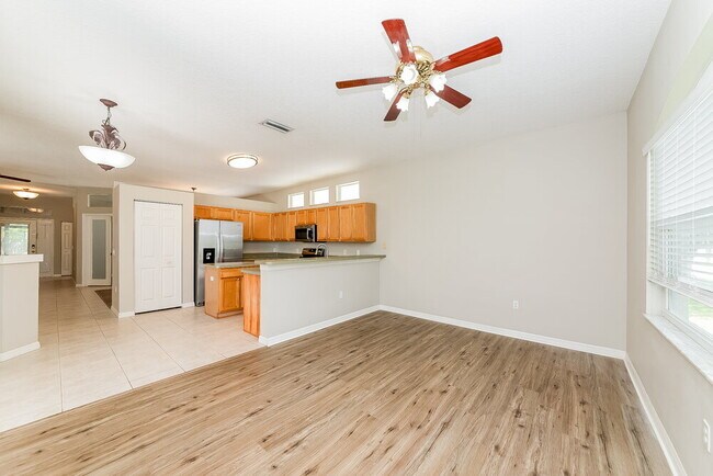 Foto del edificio - 1252 Millbrook Cir