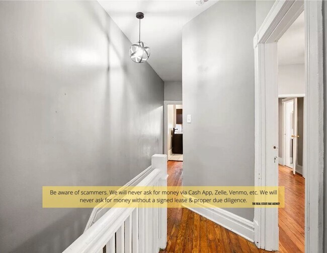 Building Photo - 3323 Itaska St