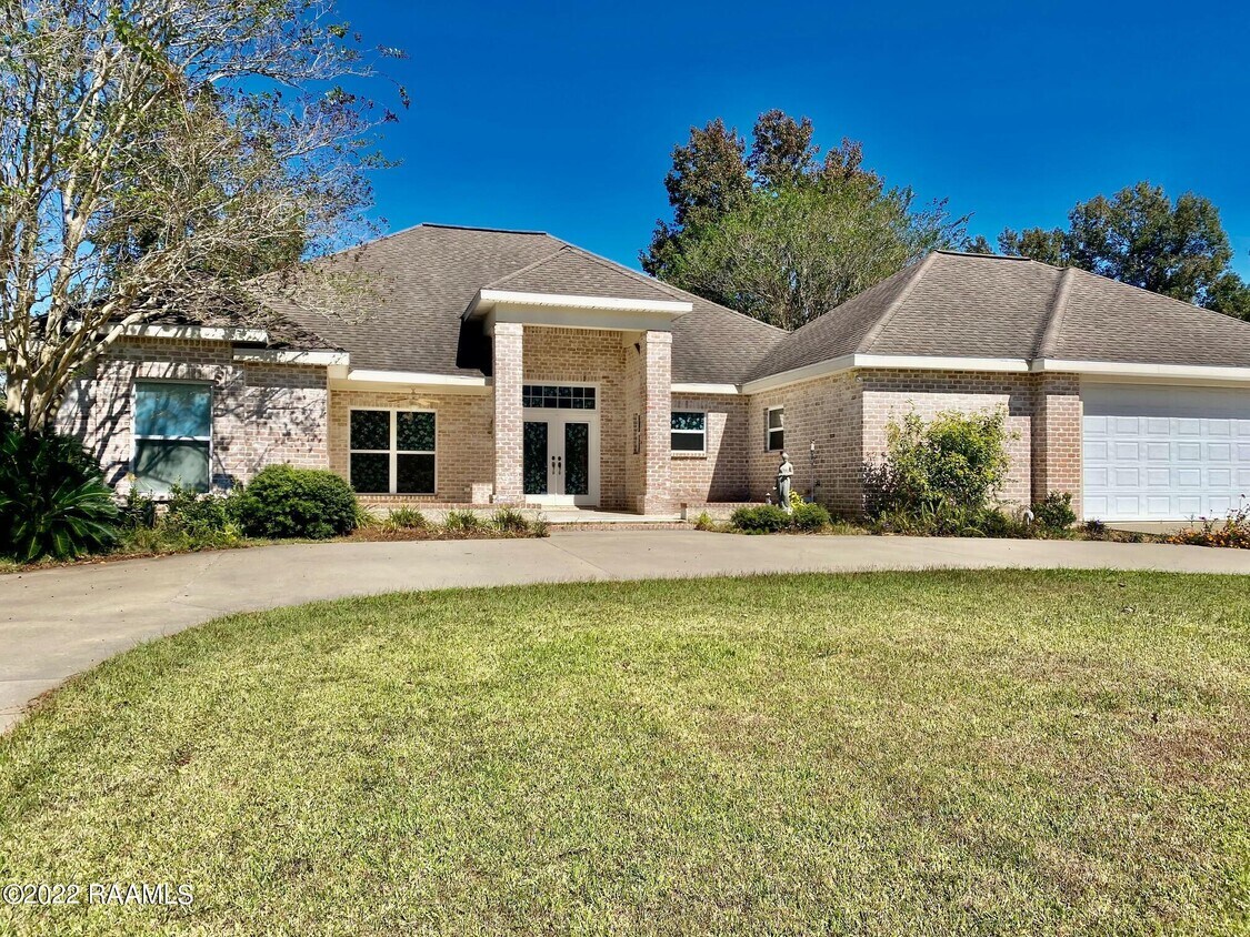 8838 Oak Creek Ln, Abbeville, LA 70510 House Rental in Abbeville, LA