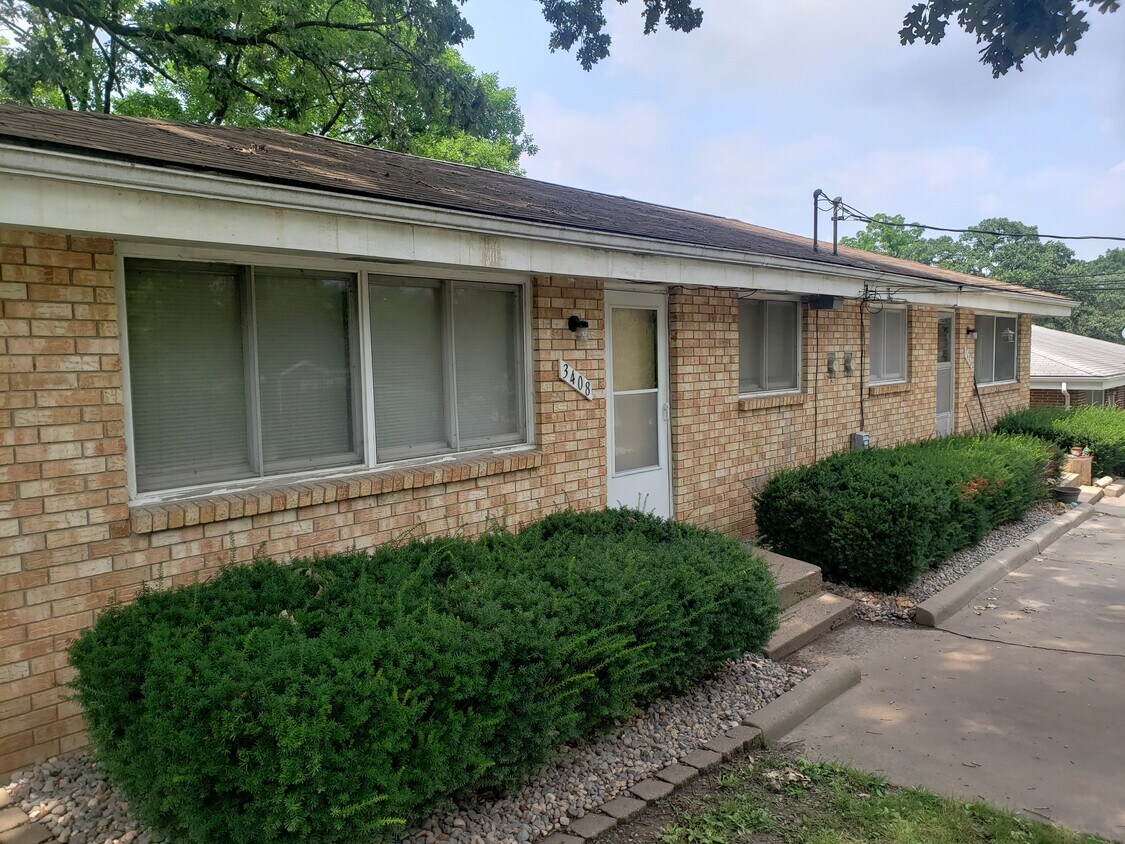 Front of building - 3408 South Union St