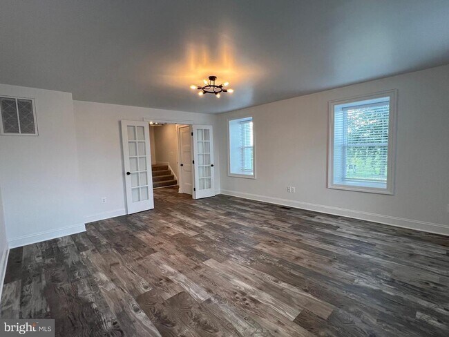 Foto del edificio - 8358 Woodville Rd
