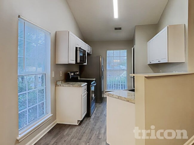 Building Photo - 100 Rolling Rock Rd