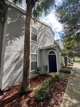 Building Photo - 1613 Columbia Arms Cir