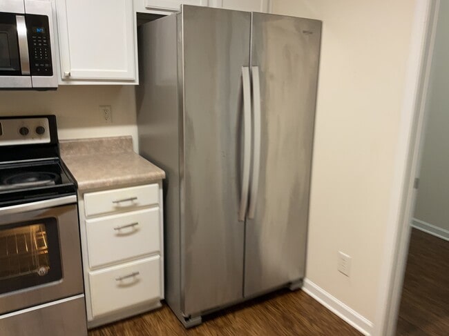 Foto del edificio - 7005 Sunman Rd