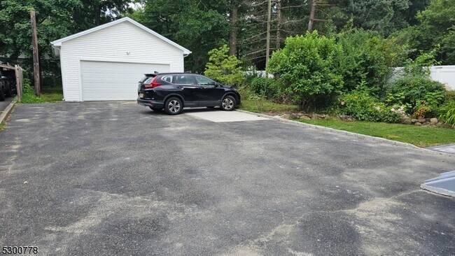 Foto del edificio - 22 Gates Ave