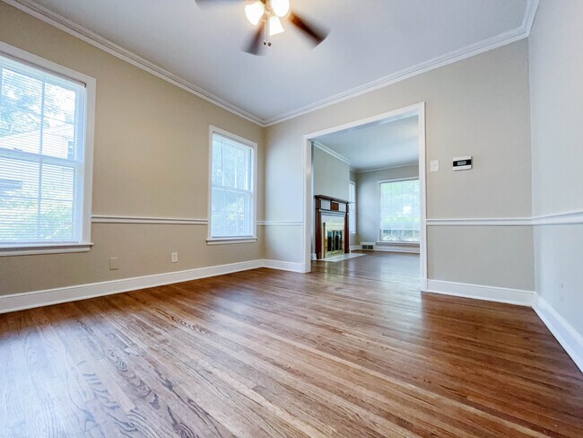 Building Photo - 3458 Northwood Dr