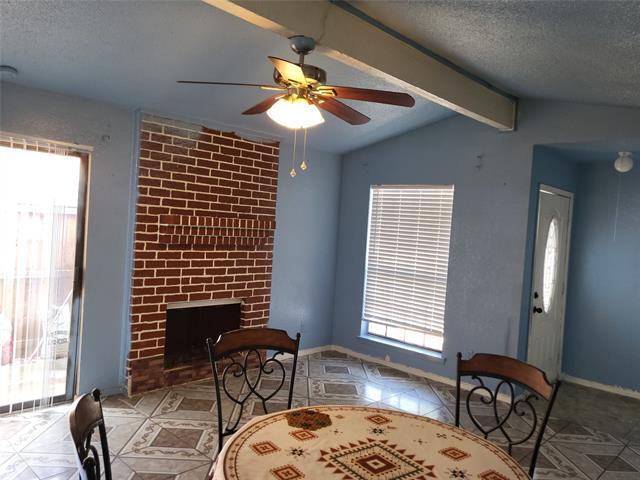 Foto del edificio - 3320 Green Ridge St