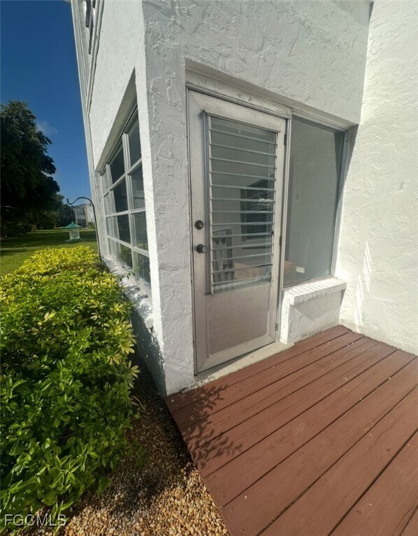 Building Photo - 7019 Cedarhurst Dr