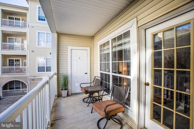 Foto del edificio - 4550 Strutfield Ln