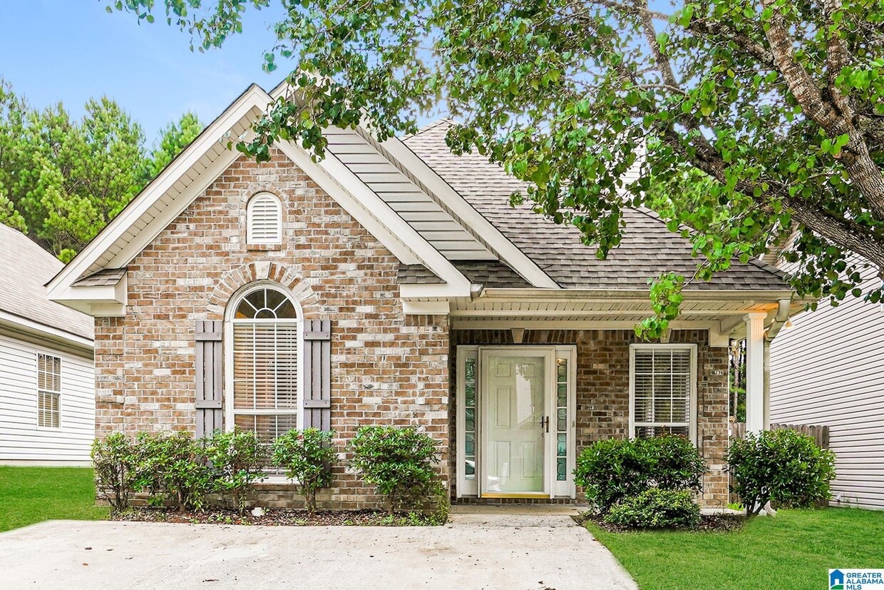 Foto principal - 255 Forest Lakes Dr