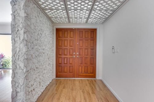 Foto del edificio - 5968 Glenbrook Way