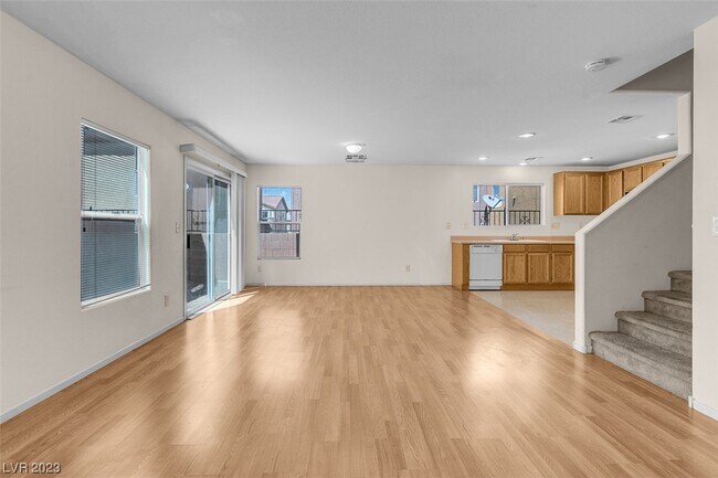 Foto del edificio - 590 Shewsbury Ave