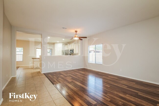 Building Photo - 14210 W Mauna Loa Ln