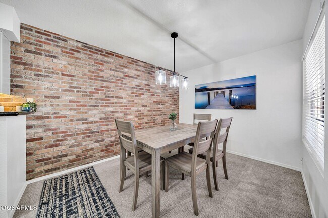 Foto del edificio - 8787 E Mountain View Rd