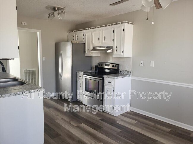Building Photo - 206 Adams Way
