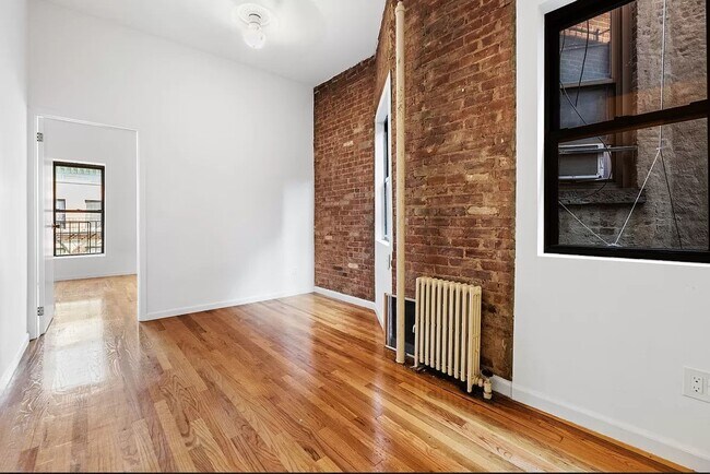 Foto del edificio - 406 West 48th Street