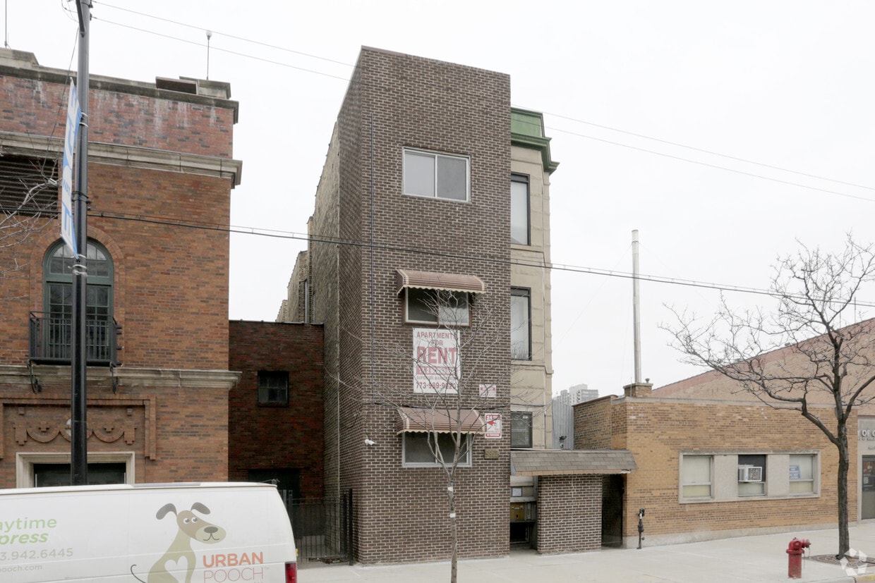 Building Photo - 5857 N Broadway St