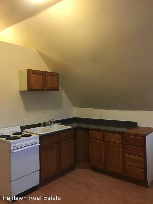 Primary Photo - 1514 W Healey St