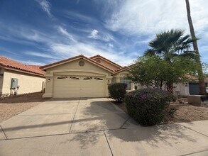 Building Photo - 7721 W Tonto Dr