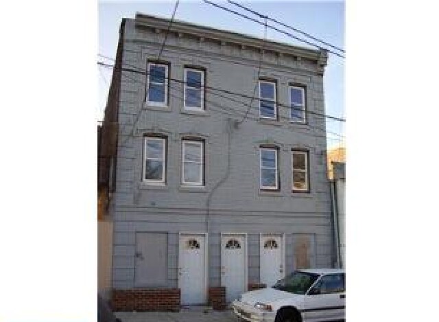 Building Photo - 1324-1326 Unity St