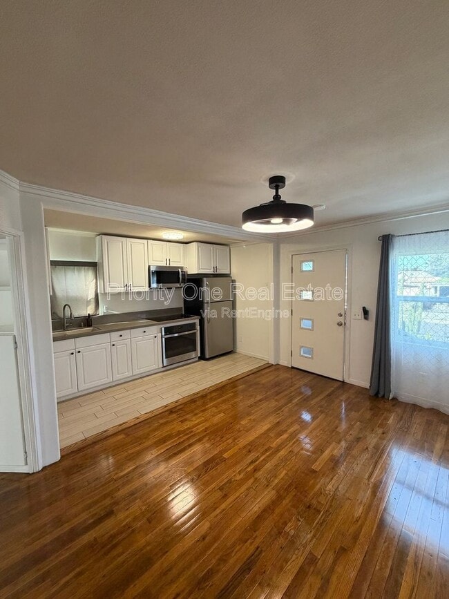 Foto del edificio - 2987 Clay Ave