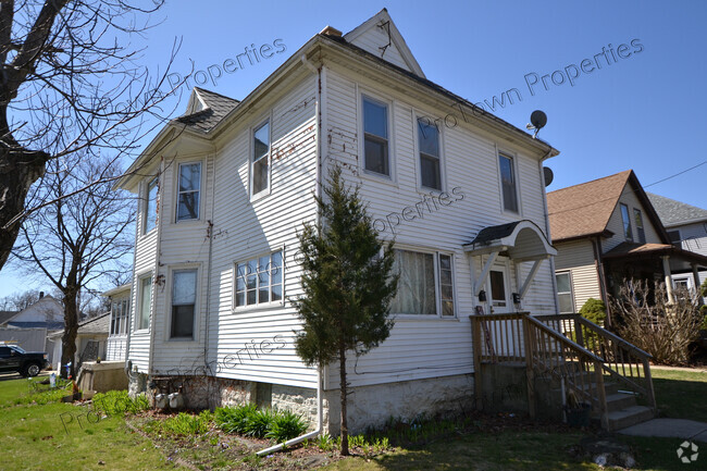 Building Photo - 400 Douglas St