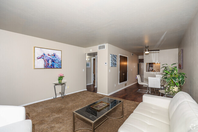 2BR, 1.5BA - 760SF - Living Area - Oak Park Village