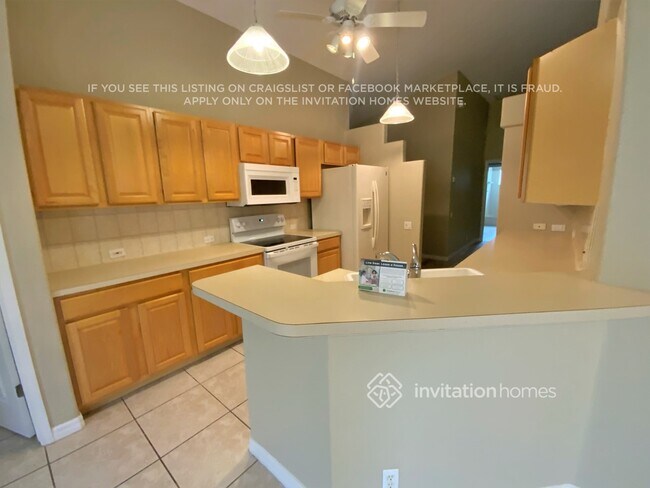 Building Photo - 6534 Deerberry Ct