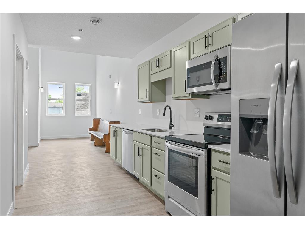 Foto principal - 1219 W 31st St