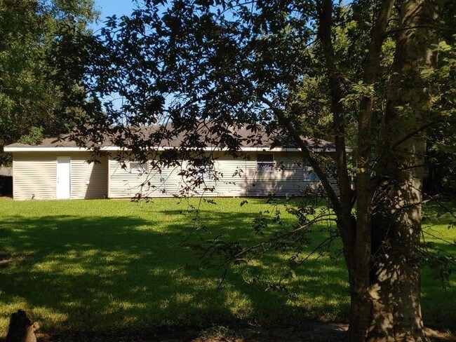 Building Photo - 4306 Schurmier Rd