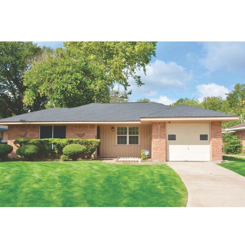 Foto principal - 12206 Rocky Springs Trail