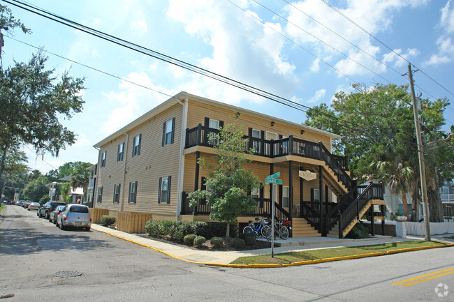 Building Photo - 73 Orange St